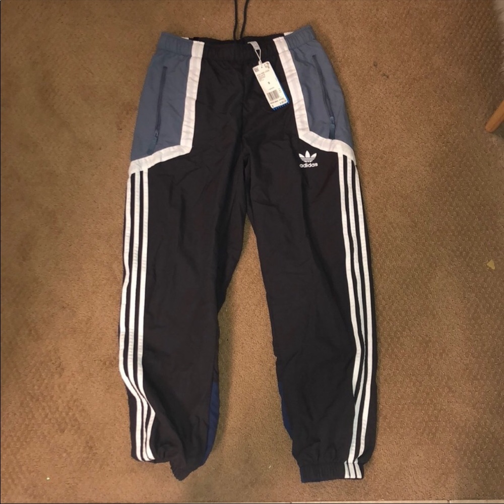 ISO adidas nova wind joggers